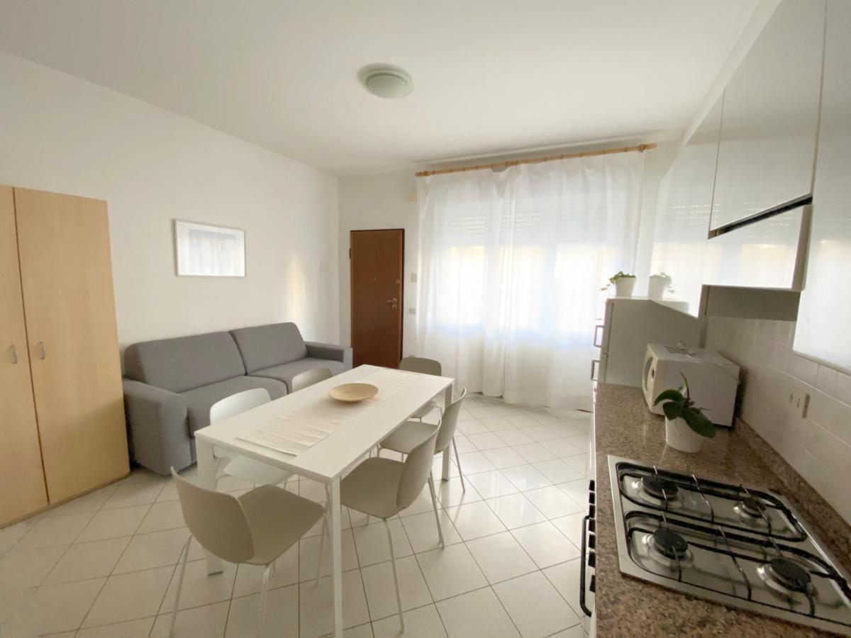 Dainese Apartments, Casa Abigail Lido di Jesolo Bagian luar foto